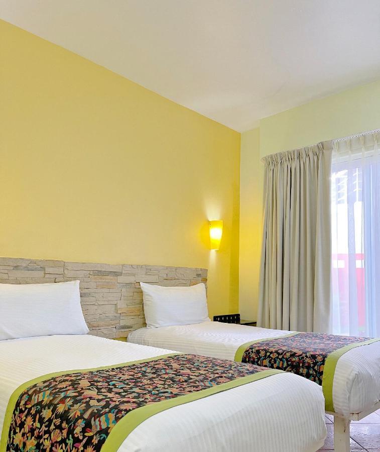 Seven Crown Express & Suites By Kavia Cabo San Lucas Extérieur photo