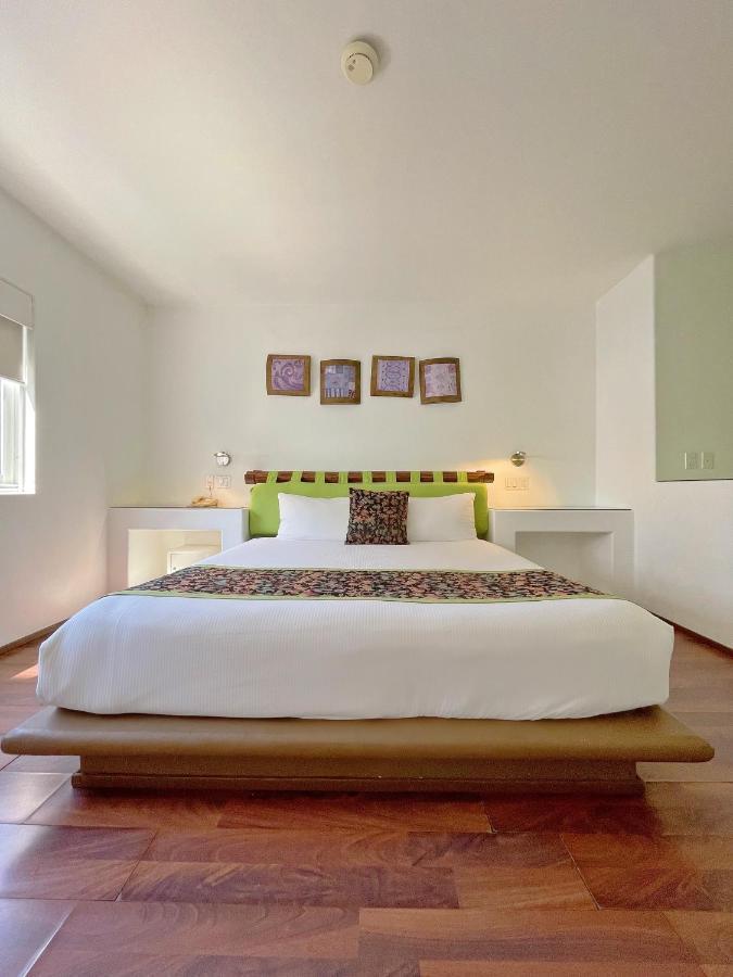 Seven Crown Express & Suites By Kavia Cabo San Lucas Extérieur photo