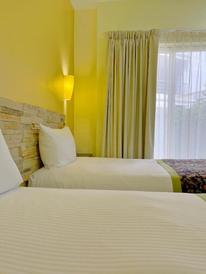 Seven Crown Express & Suites By Kavia Cabo San Lucas Extérieur photo