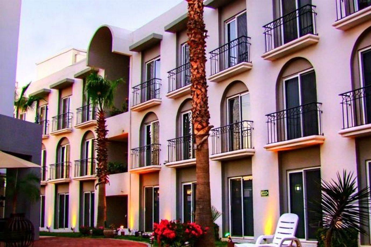 Seven Crown Express & Suites By Kavia Cabo San Lucas Extérieur photo