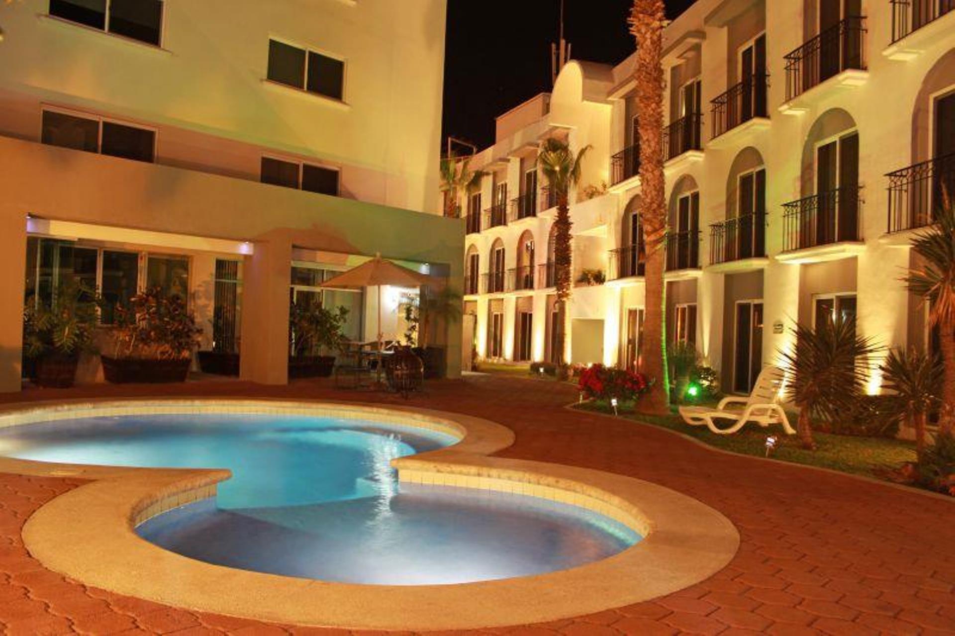 Seven Crown Express & Suites By Kavia Cabo San Lucas Extérieur photo